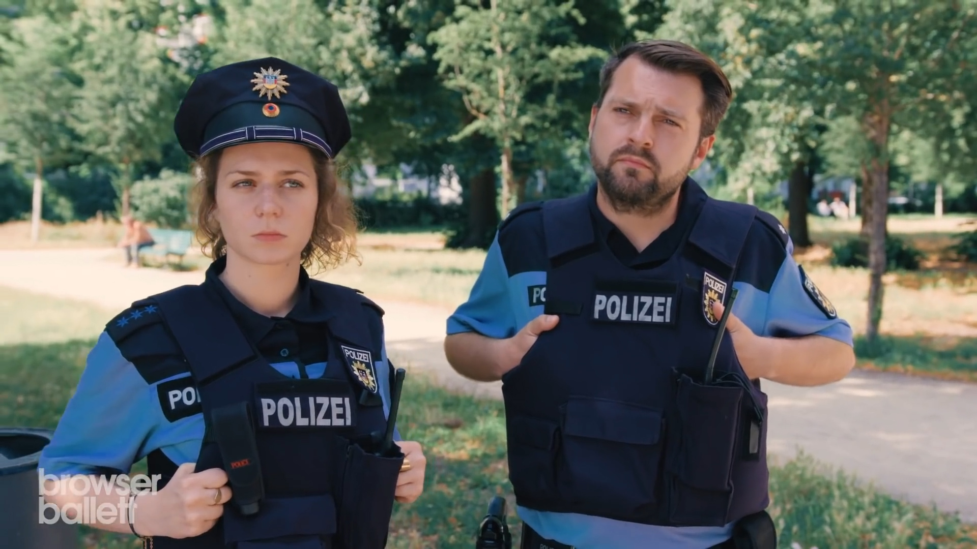 White Profiling (2020) - Browser Ballett.mp4.00_00_50_03.Standbild002